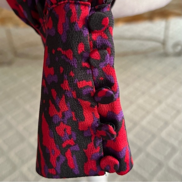 Express Red Abstract Surplice Neck Blouse Top NWT S - Picture 8 of 16